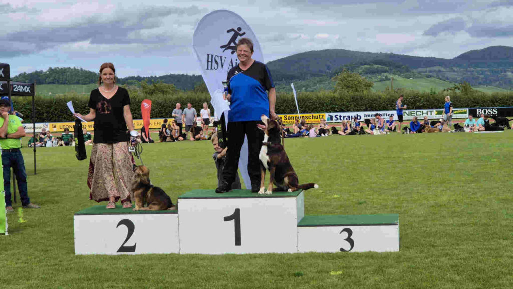 1. Platz Karola Maier mit Berit vom HSV-Aichtal bei der swhv VM-THS vom 05. bis 07.07.2024 in Metzingen